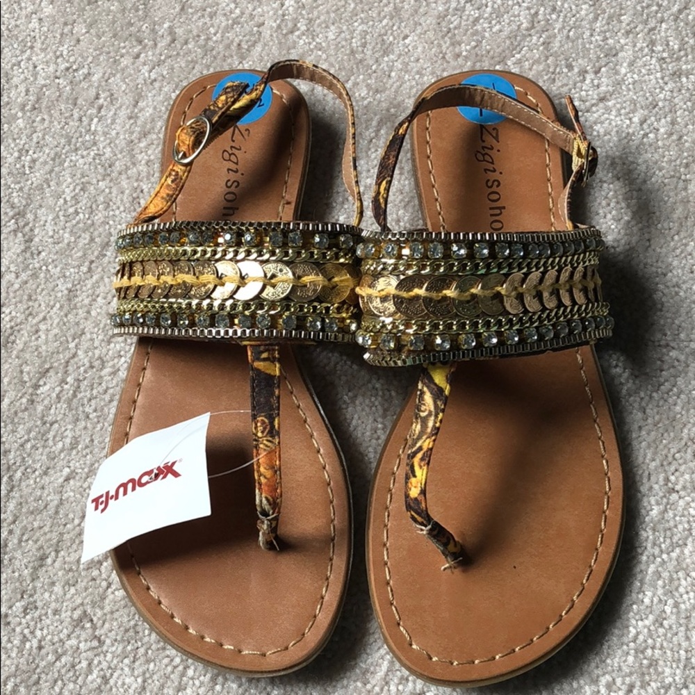 NWT Zigisoho Yellow/ Gold Beaded Sandals Size 7.5